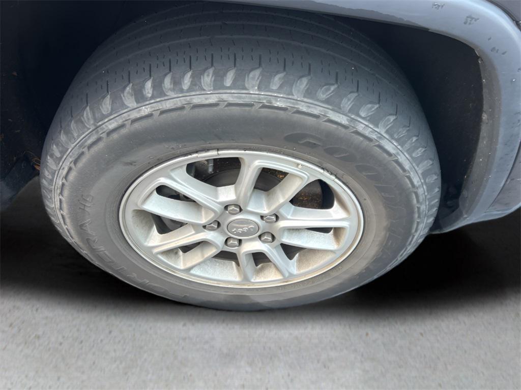 used 2018 Jeep Grand Cherokee car, priced at $18,474