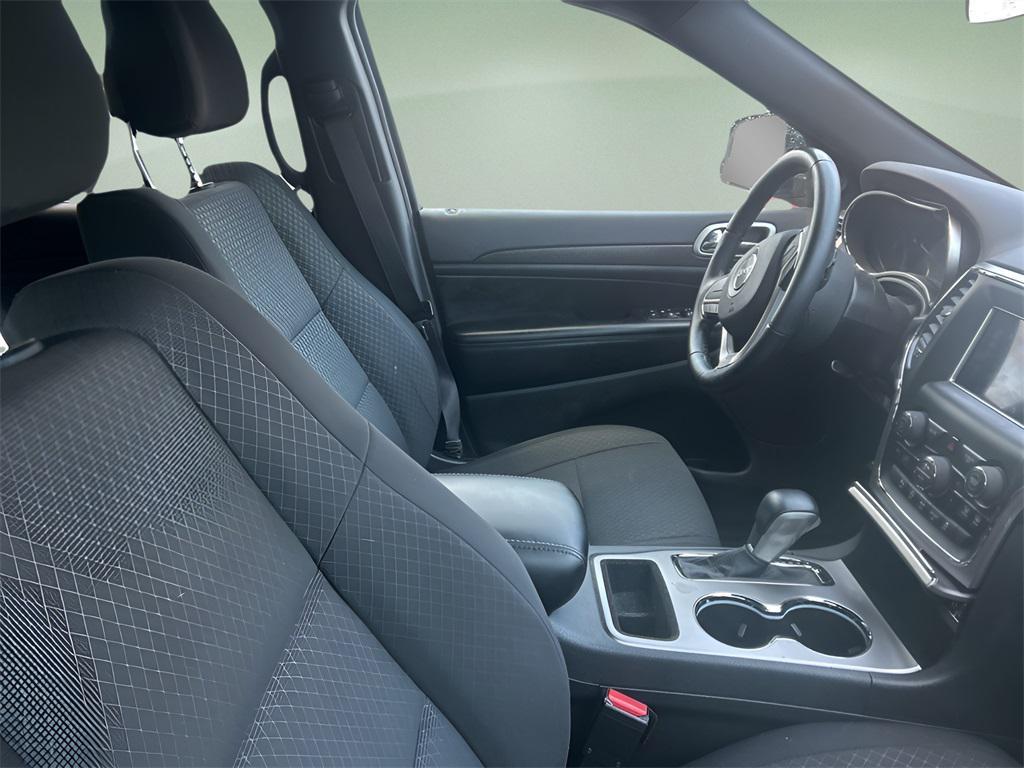 used 2018 Jeep Grand Cherokee car, priced at $18,474
