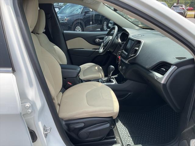used 2015 Jeep Cherokee car, priced at $11,993