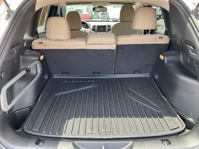 used 2015 Jeep Cherokee car, priced at $11,993