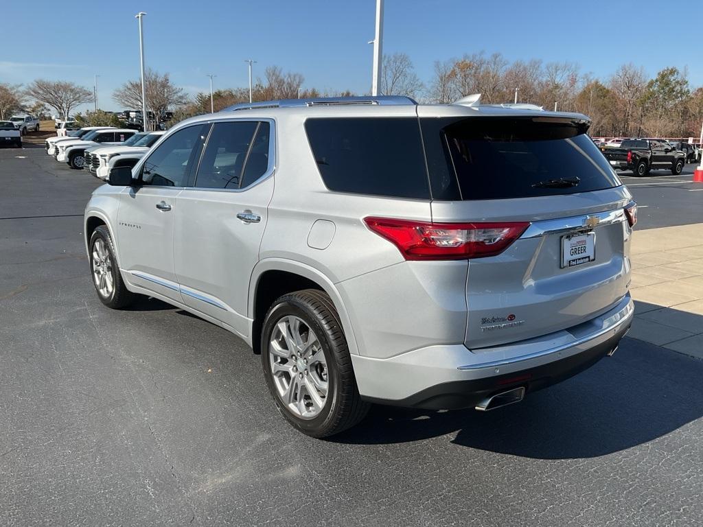 used 2019 Chevrolet Traverse car, priced at $22,304