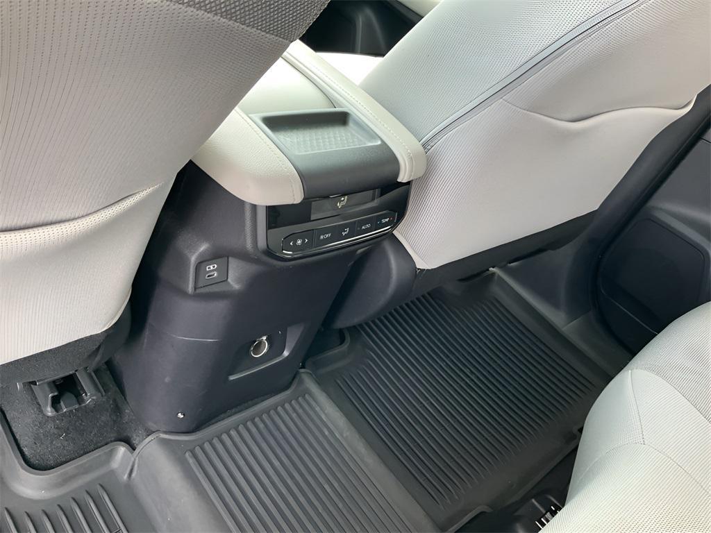 used 2025 Toyota Grand Highlander car, priced at $44,737