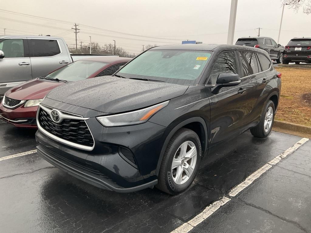 used 2023 Toyota Highlander car, priced at $38,641