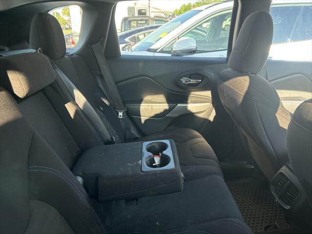 used 2020 Jeep Cherokee car, priced at $19,247
