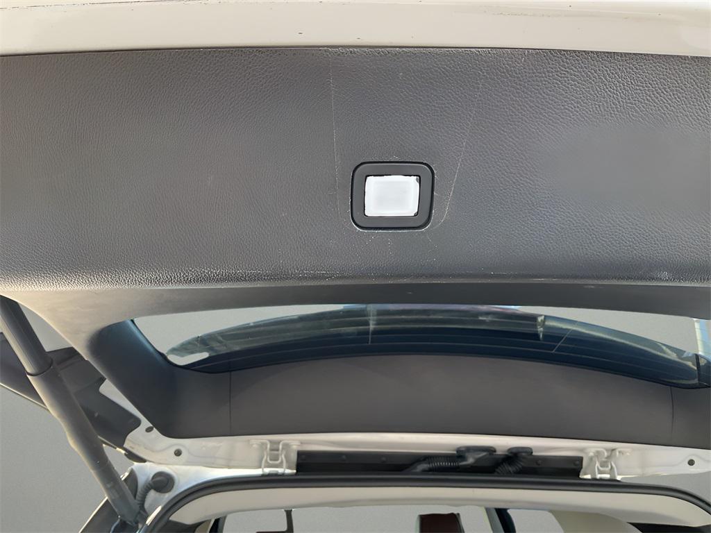 used 2018 Chevrolet Traverse car, priced at $18,596