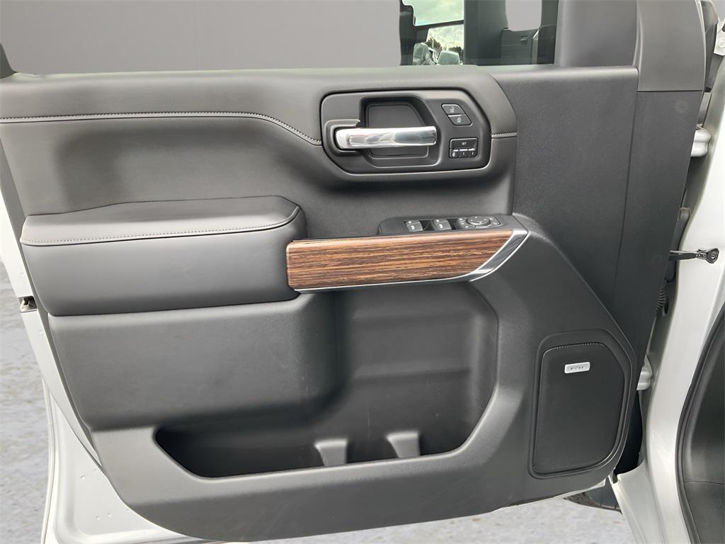 used 2022 Chevrolet Silverado 2500 car, priced at $55,432