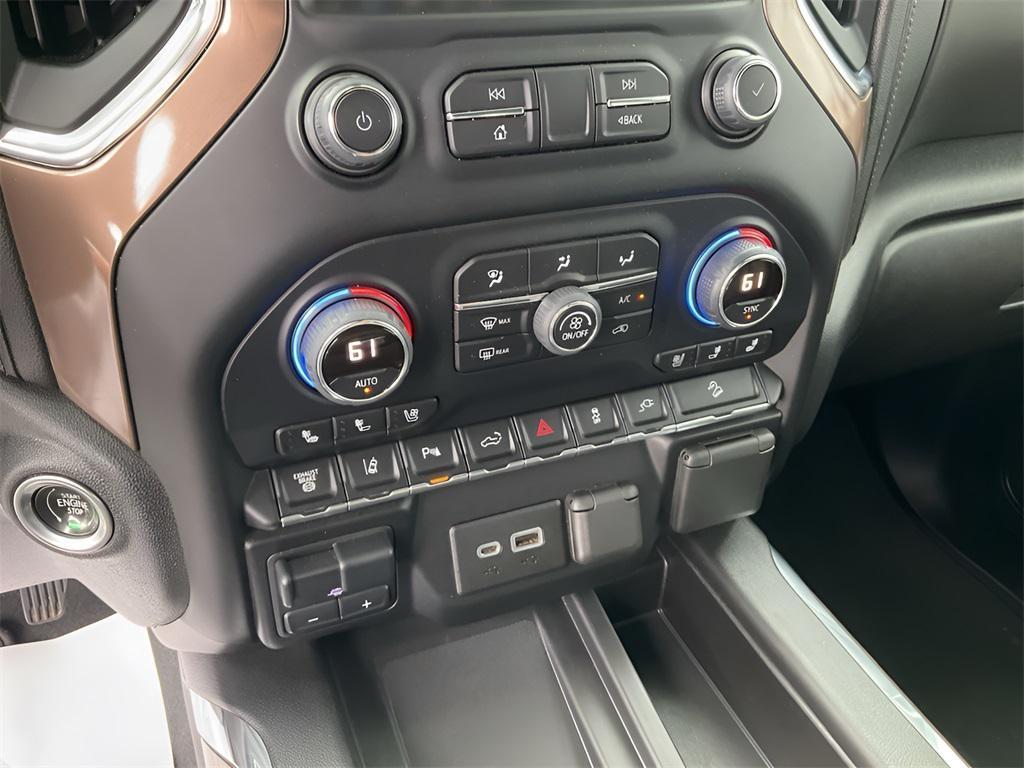 used 2022 Chevrolet Silverado 2500 car, priced at $55,432