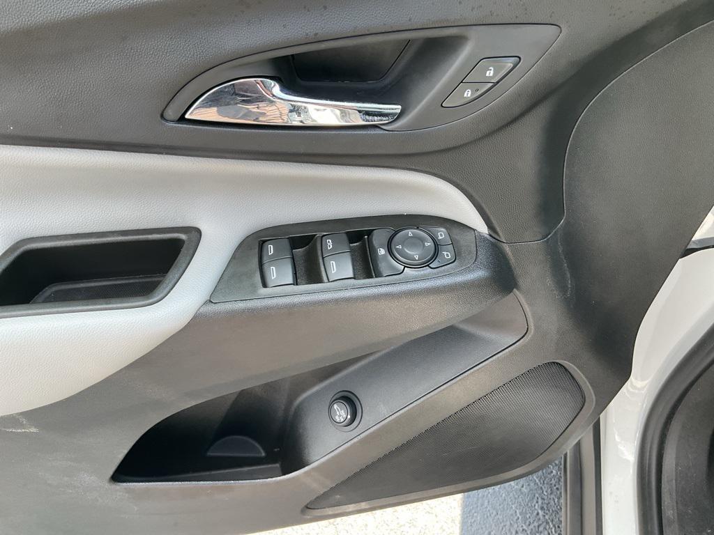 used 2023 Chevrolet Equinox car, priced at $20,750