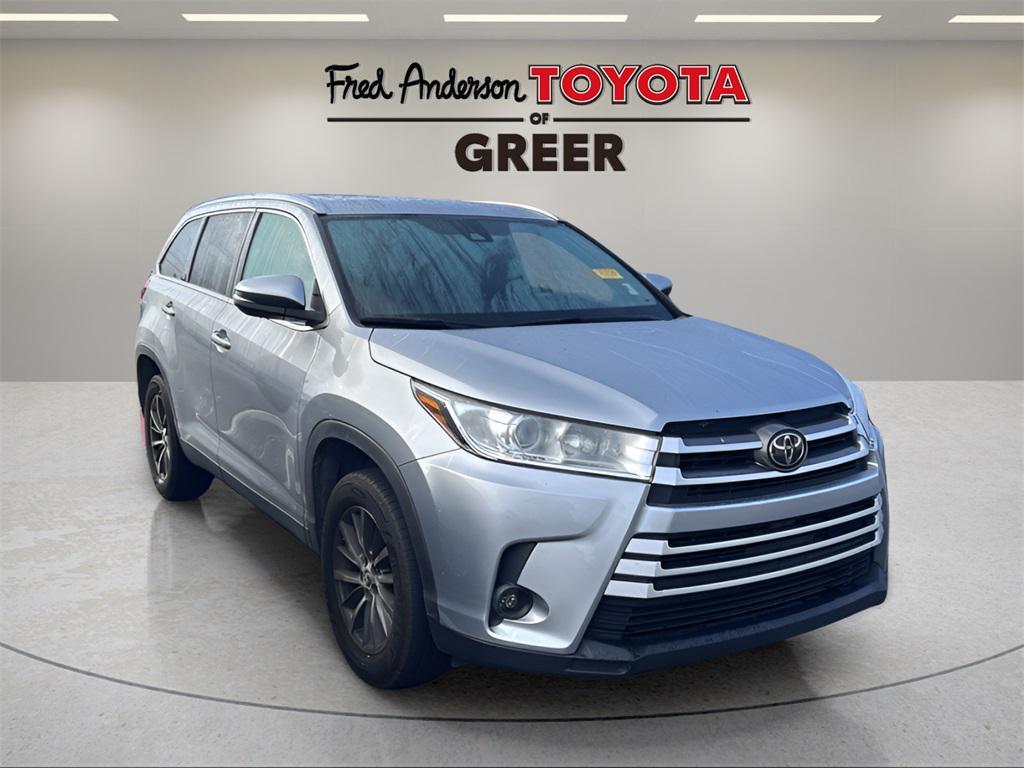 used 2019 Toyota Highlander car, priced at $20,915