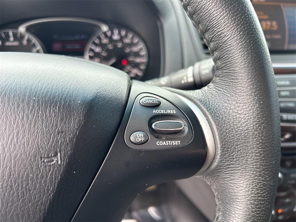 used 2015 Nissan Pathfinder car, priced at $5,960