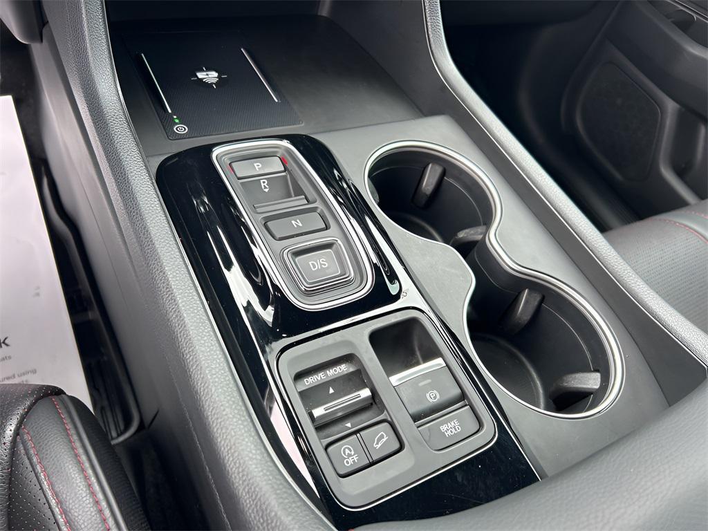 used 2025 Honda Pilot car, priced at $47,796