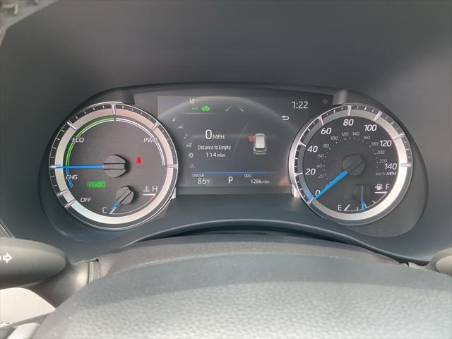 used 2025 Toyota Highlander Hybrid car, priced at $49,999