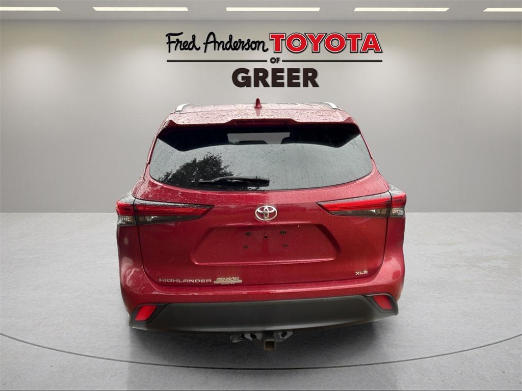 used 2023 Toyota Highlander car, priced at $35,667