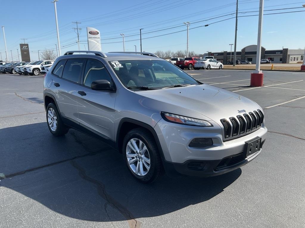 used 2015 Jeep Cherokee car, priced at $10,842