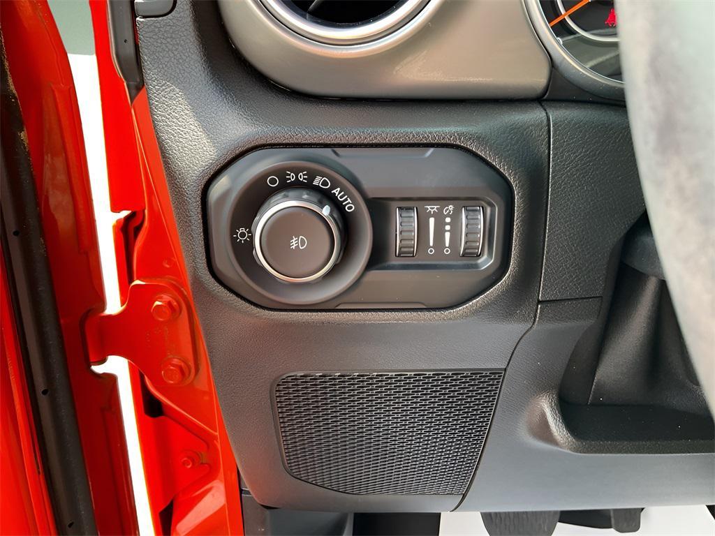used 2018 Jeep Wrangler Unlimited car, priced at $23,710