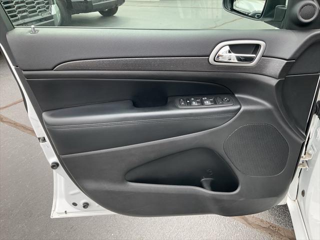 used 2017 Jeep Grand Cherokee car, priced at $18,427