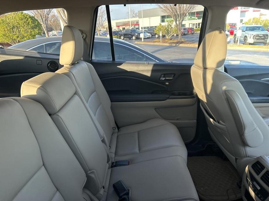 used 2021 Honda Pilot car, priced at $31,416