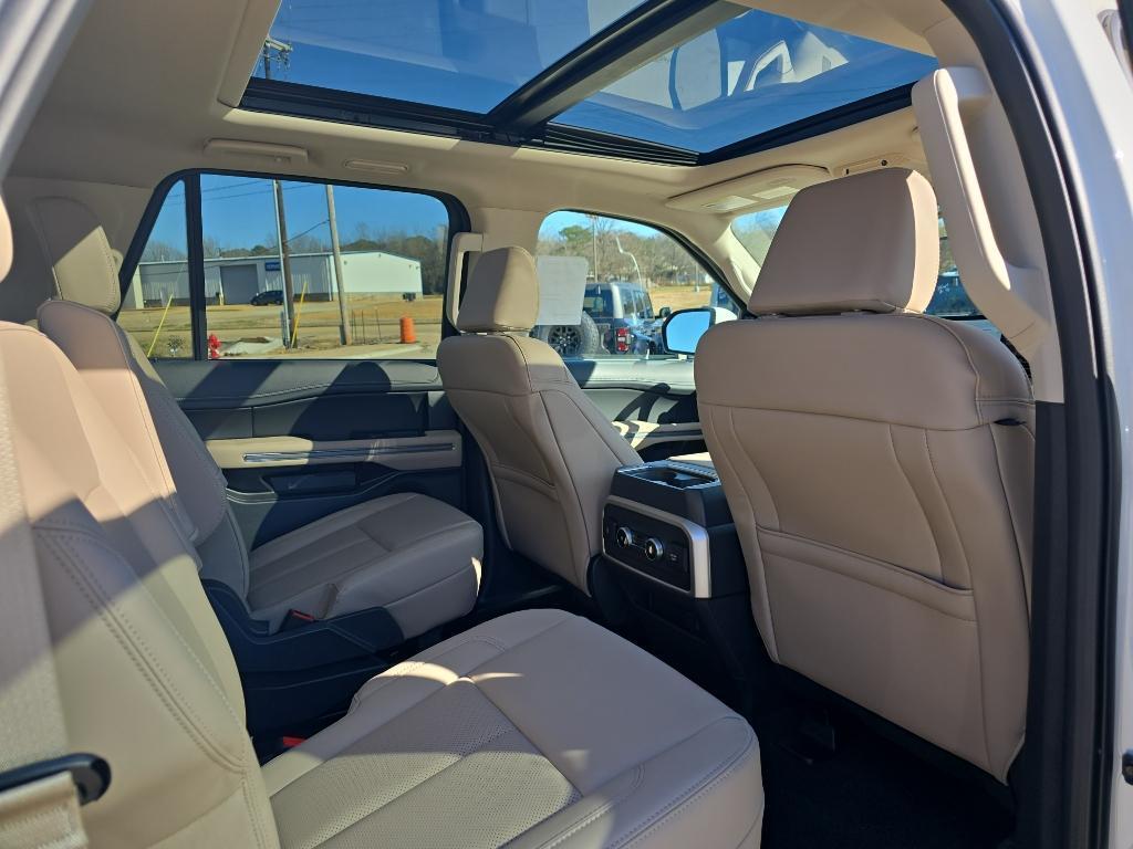 new 2024 Ford Expedition Max car, priced at $61,095