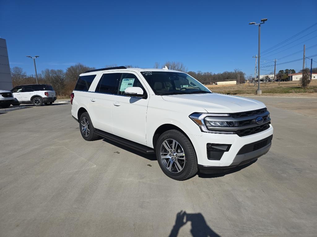 new 2024 Ford Expedition Max car, priced at $61,095