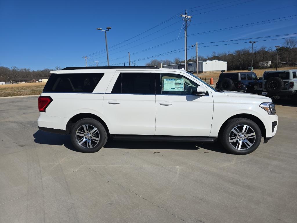 new 2024 Ford Expedition Max car, priced at $61,095