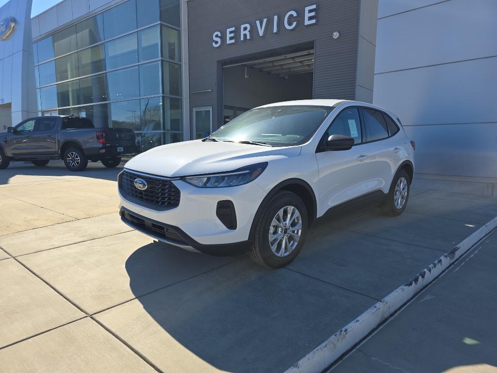 new 2025 Ford Escape car, priced at $30,500