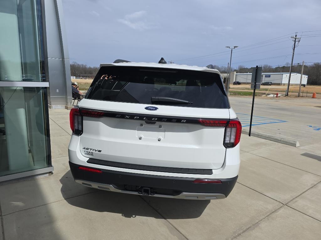 new 2025 Ford Explorer car, priced at $45,605