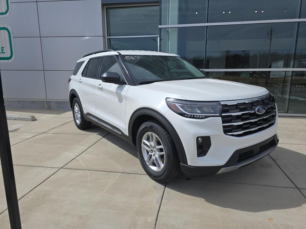 new 2025 Ford Explorer car, priced at $45,605