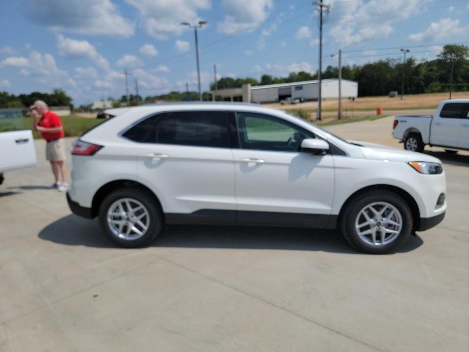 new 2024 Ford Edge car, priced at $37,372