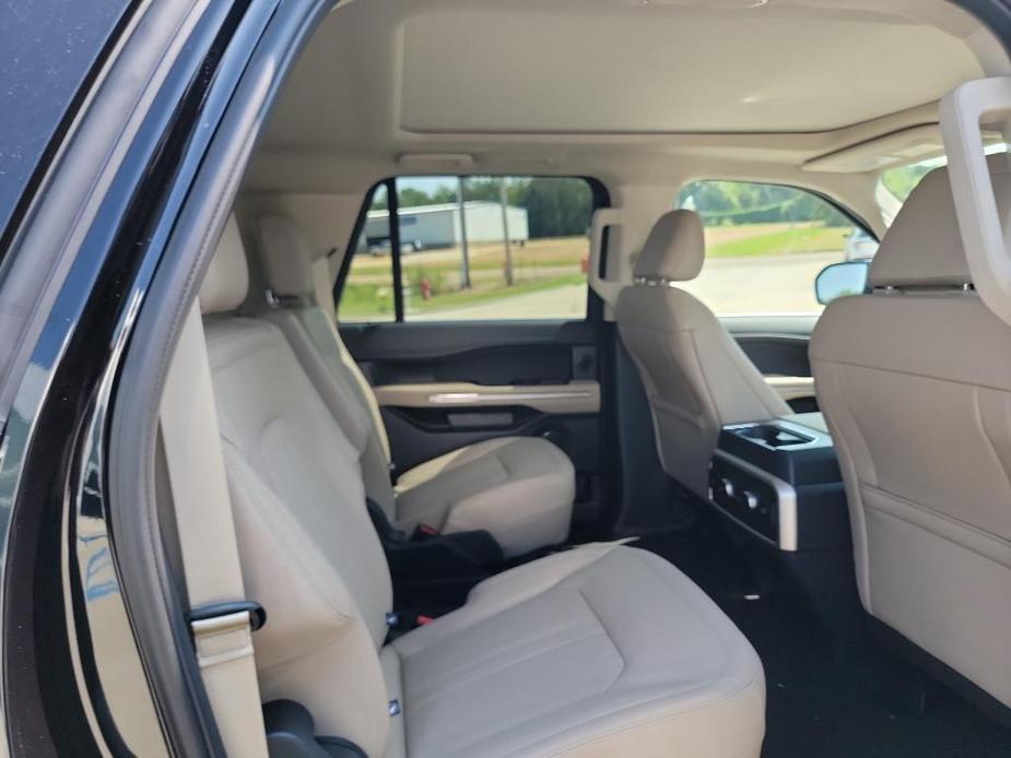 new 2024 Ford Expedition Max car, priced at $75,547