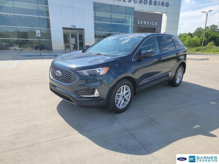 new 2024 Ford Edge car, priced at $43,005