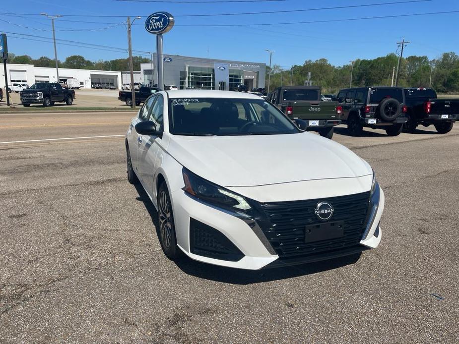 used 2024 Nissan Altima car, priced at $24,995