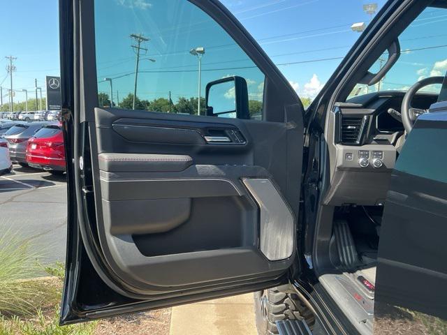 used 2025 GMC Sierra 2500 car, priced at $89,998