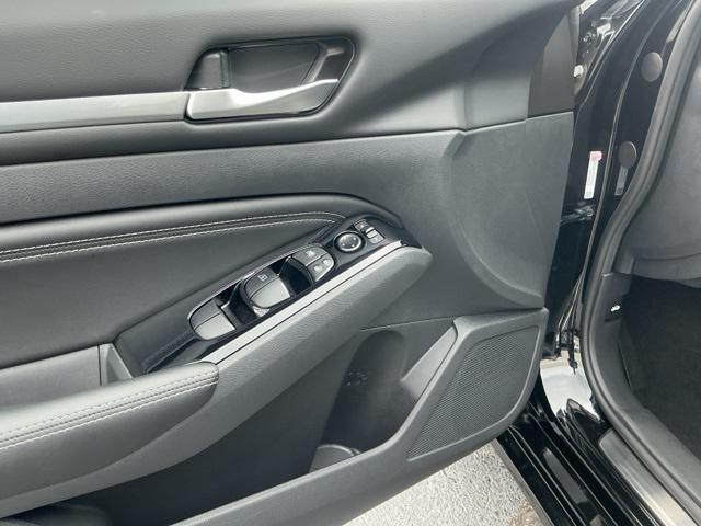 used 2023 Nissan Altima car, priced at $25,950