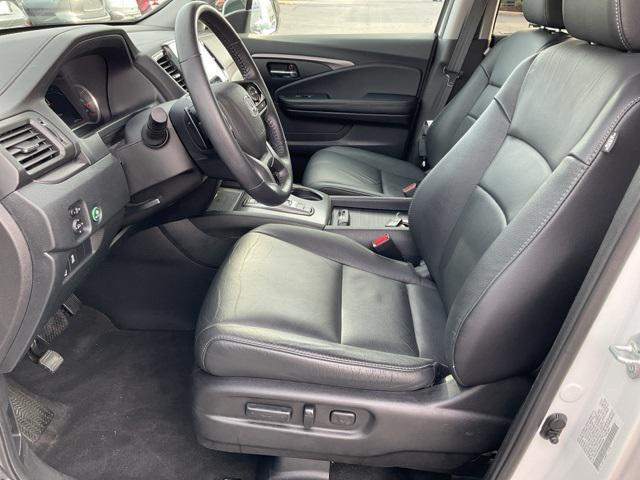 used 2022 Honda Pilot car, priced at $31,998