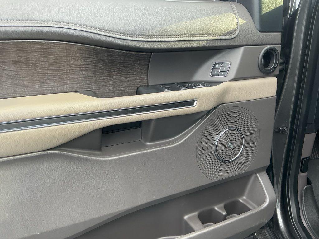 used 2019 Ford Expedition car, priced at $26,989