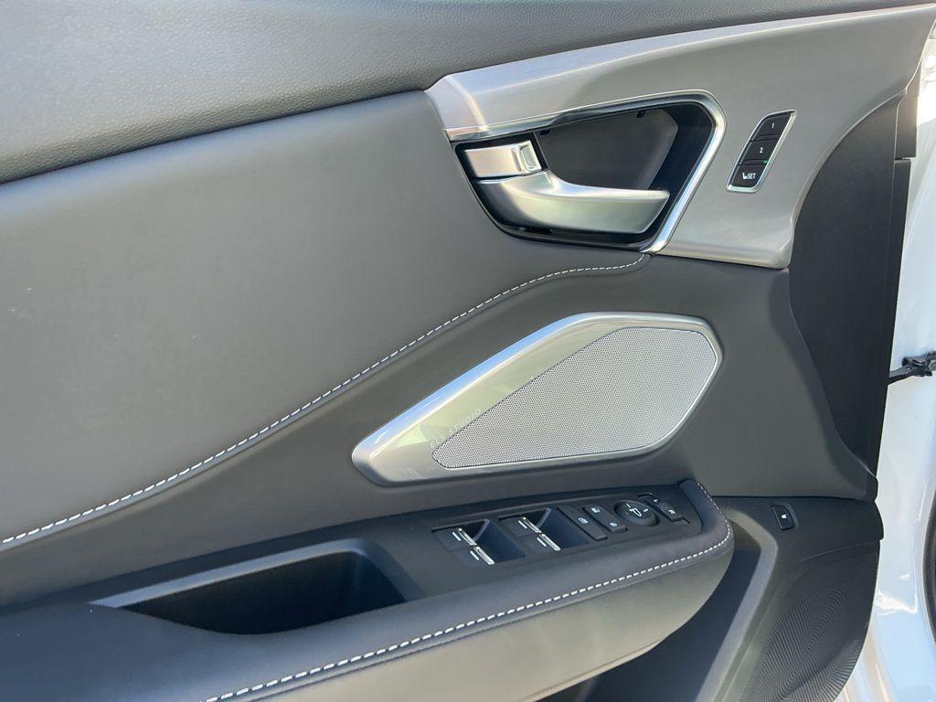 new 2025 Acura RDX car, priced at $49,250