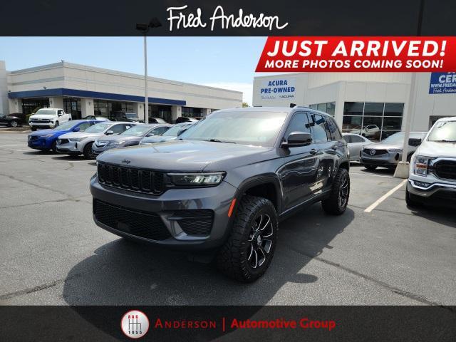 used 2022 Jeep Grand Cherokee car, priced at $35,996