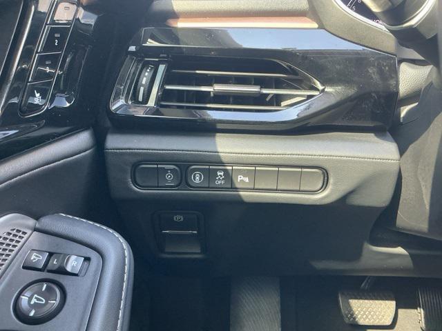 used 2022 Acura MDX car, priced at $39,899