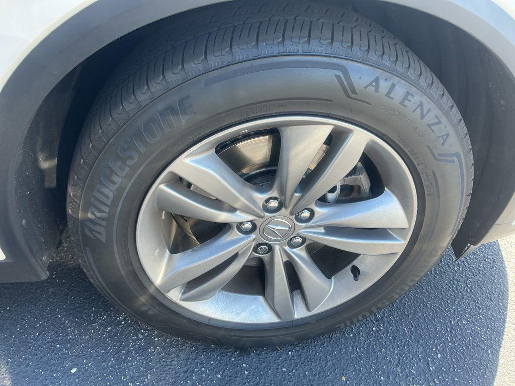 used 2024 Acura MDX car, priced at $39,799