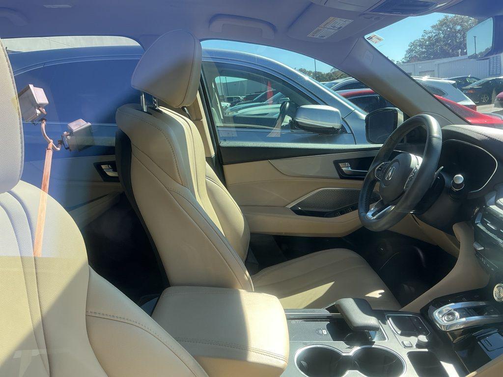 used 2024 Acura MDX car, priced at $39,799
