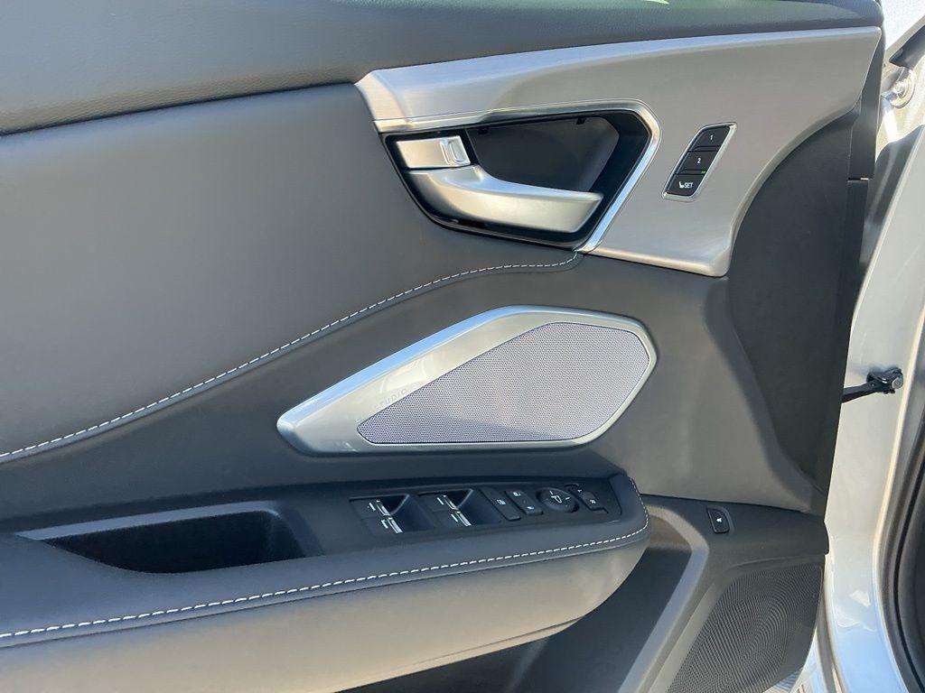 new 2025 Acura RDX car, priced at $48,650