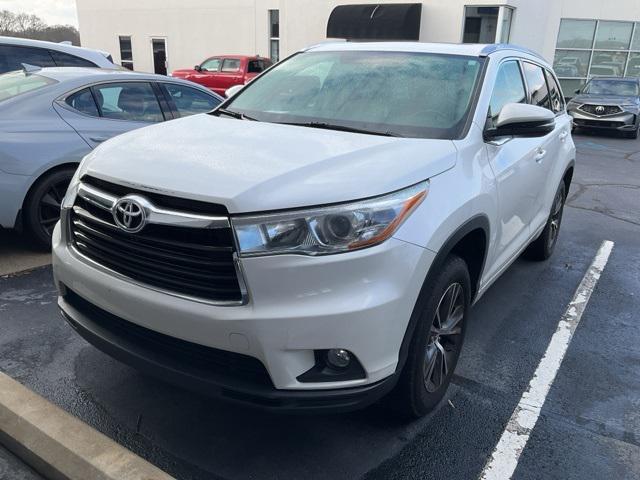 used 2016 Toyota Highlander car, priced at $23,999