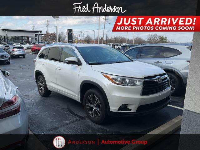 used 2016 Toyota Highlander car, priced at $23,999