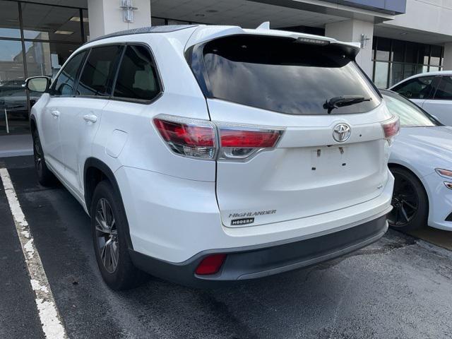 used 2016 Toyota Highlander car, priced at $23,999