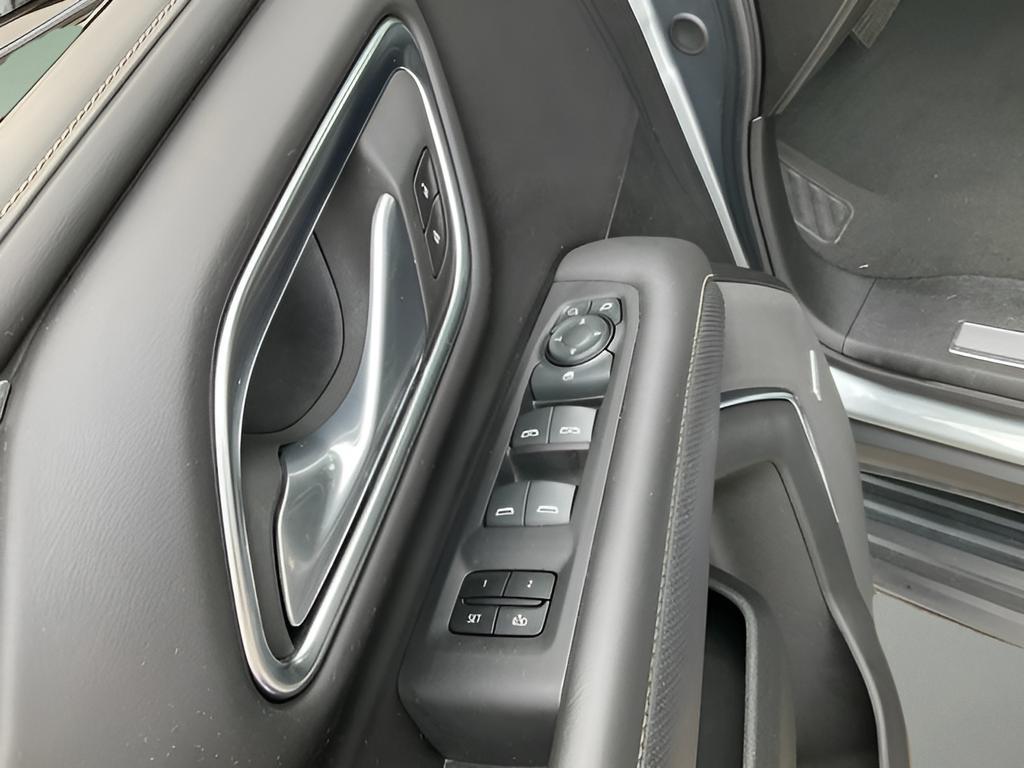 used 2024 GMC Yukon car, priced at $53,681