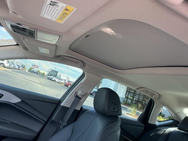 used 2025 Acura TLX car, priced at $39,900
