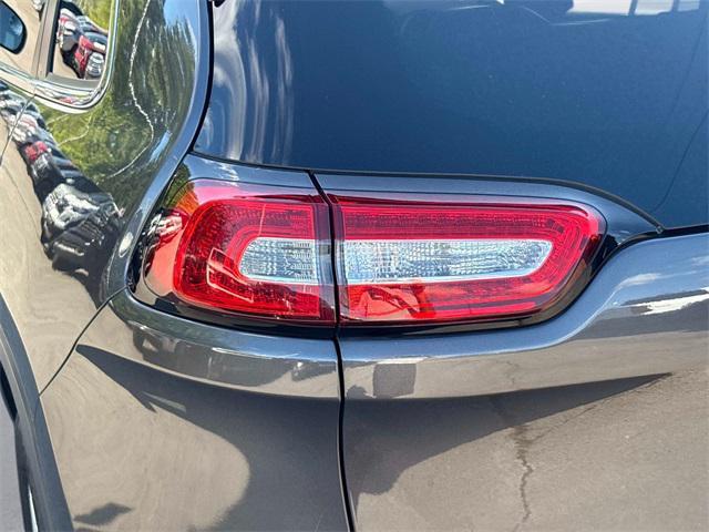 used 2018 Jeep Cherokee car, priced at $13,228