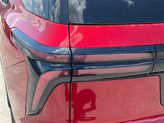 new 2025 Chevrolet Traverse car, priced at $50,000