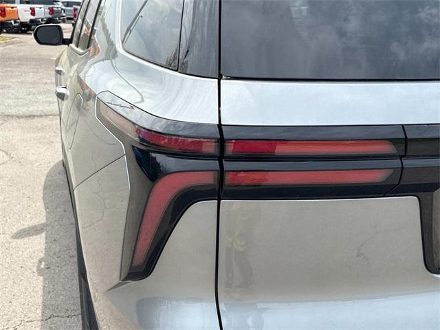 new 2025 Chevrolet Traverse car, priced at $45,752