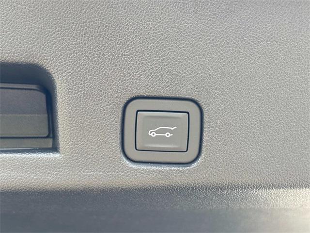 new 2025 Chevrolet Traverse car, priced at $45,752